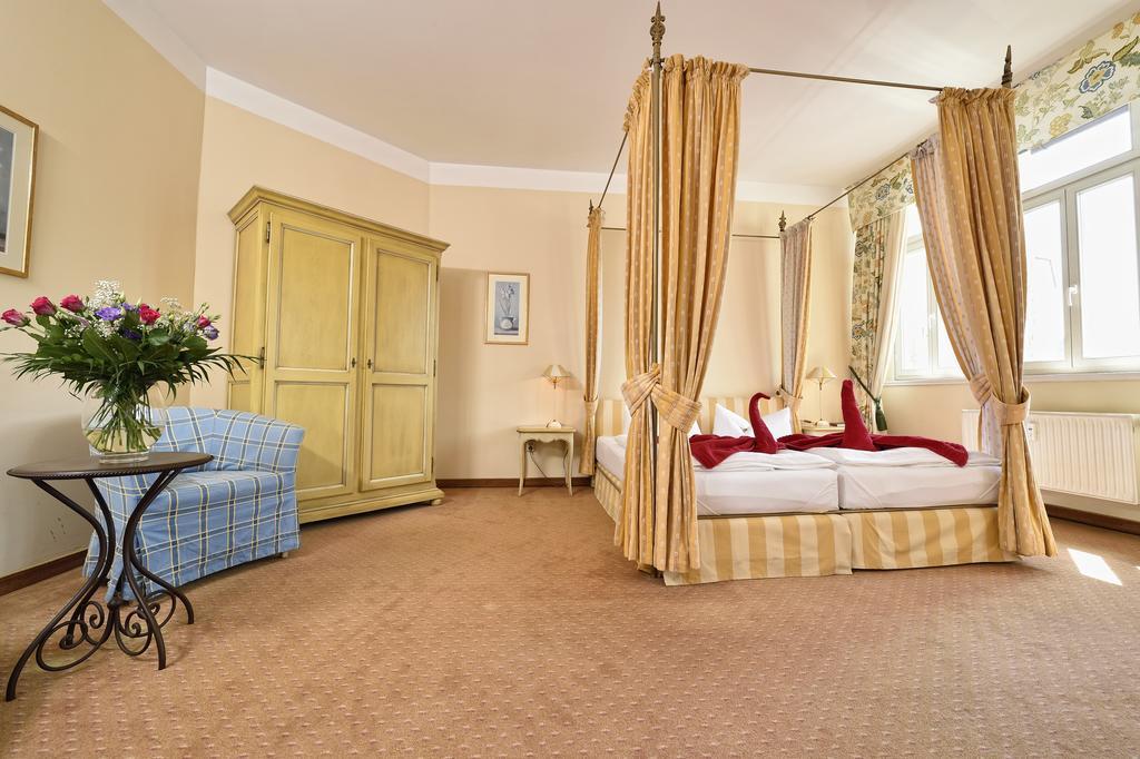 Hotel Graf Von Mansfeld Лутерщад Айзлебен Екстериор снимка