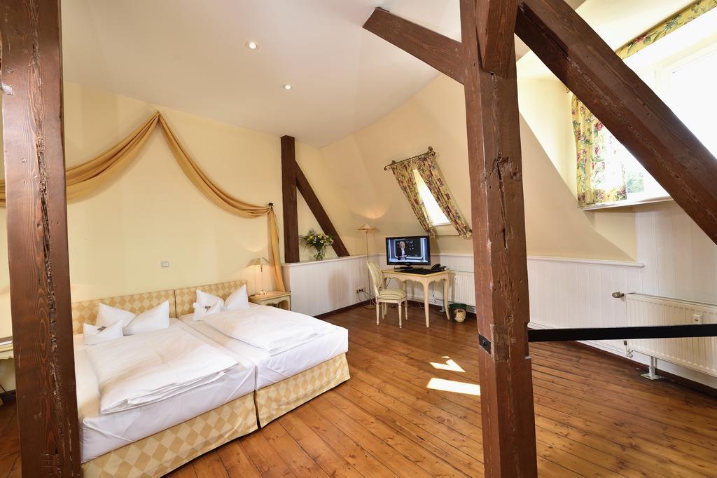 Hotel Graf Von Mansfeld Лутерщад Айзлебен Стая снимка