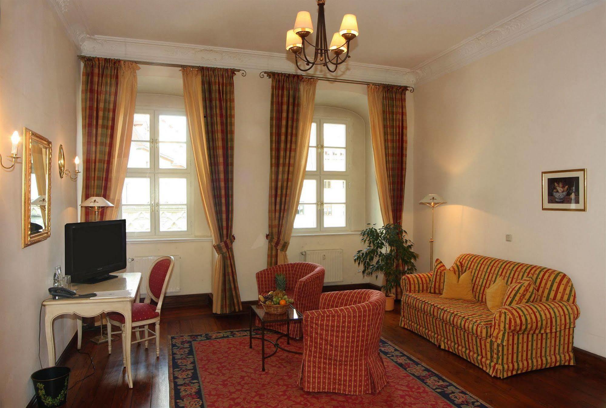Hotel Graf Von Mansfeld Лутерщад Айзлебен Екстериор снимка