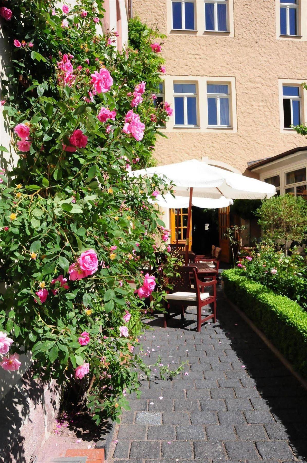 Hotel Graf Von Mansfeld Лутерщад Айзлебен Екстериор снимка