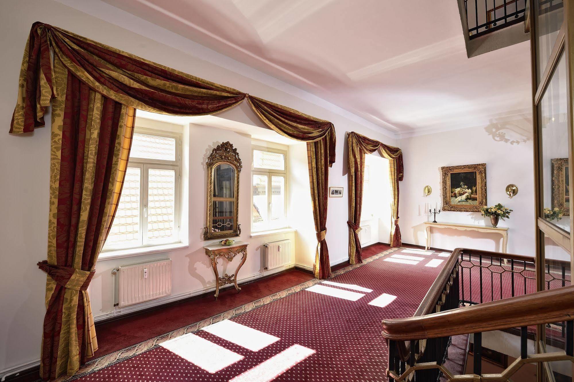 Hotel Graf Von Mansfeld Лутерщад Айзлебен Екстериор снимка