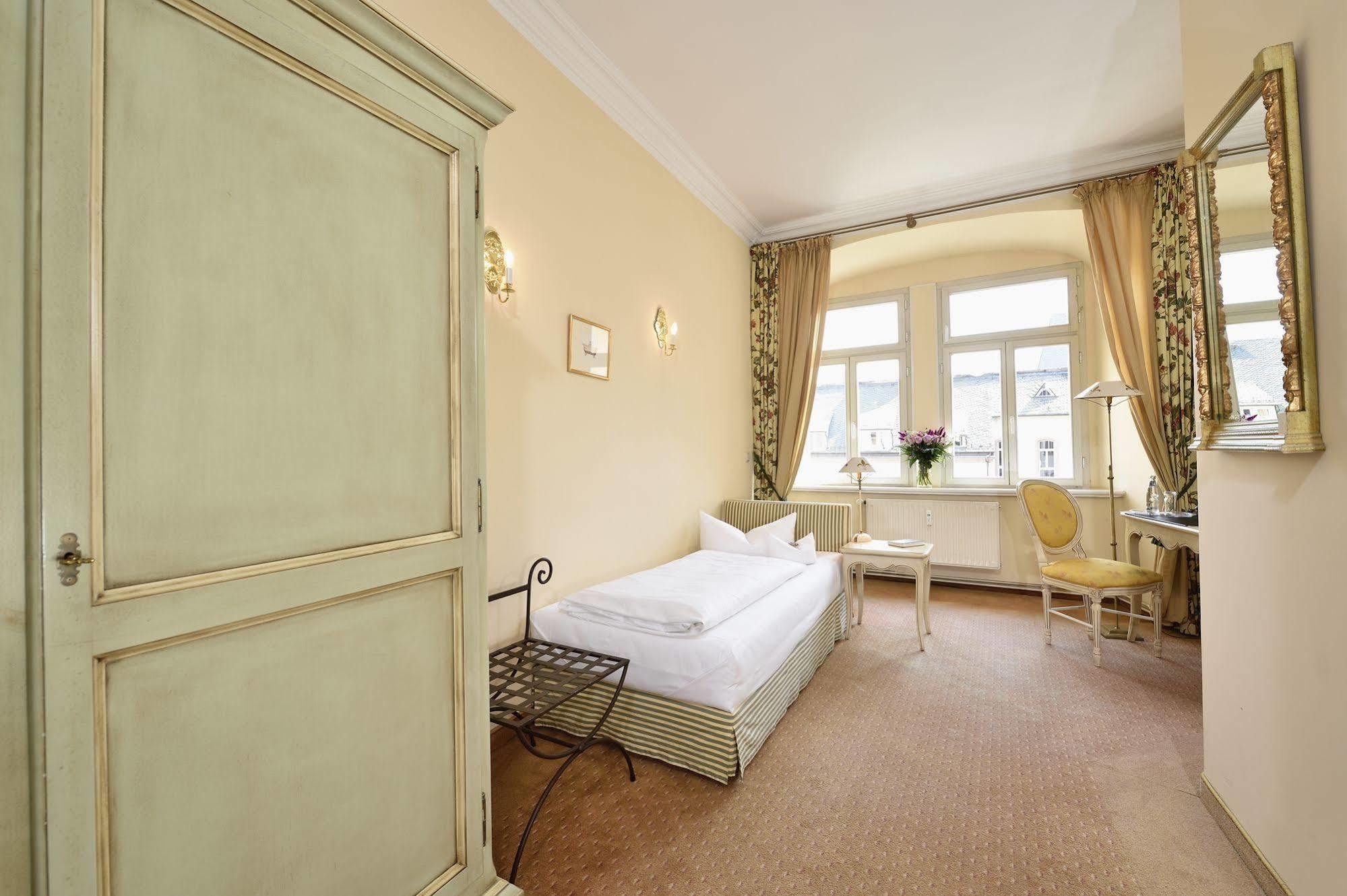 Hotel Graf Von Mansfeld Лутерщад Айзлебен Екстериор снимка