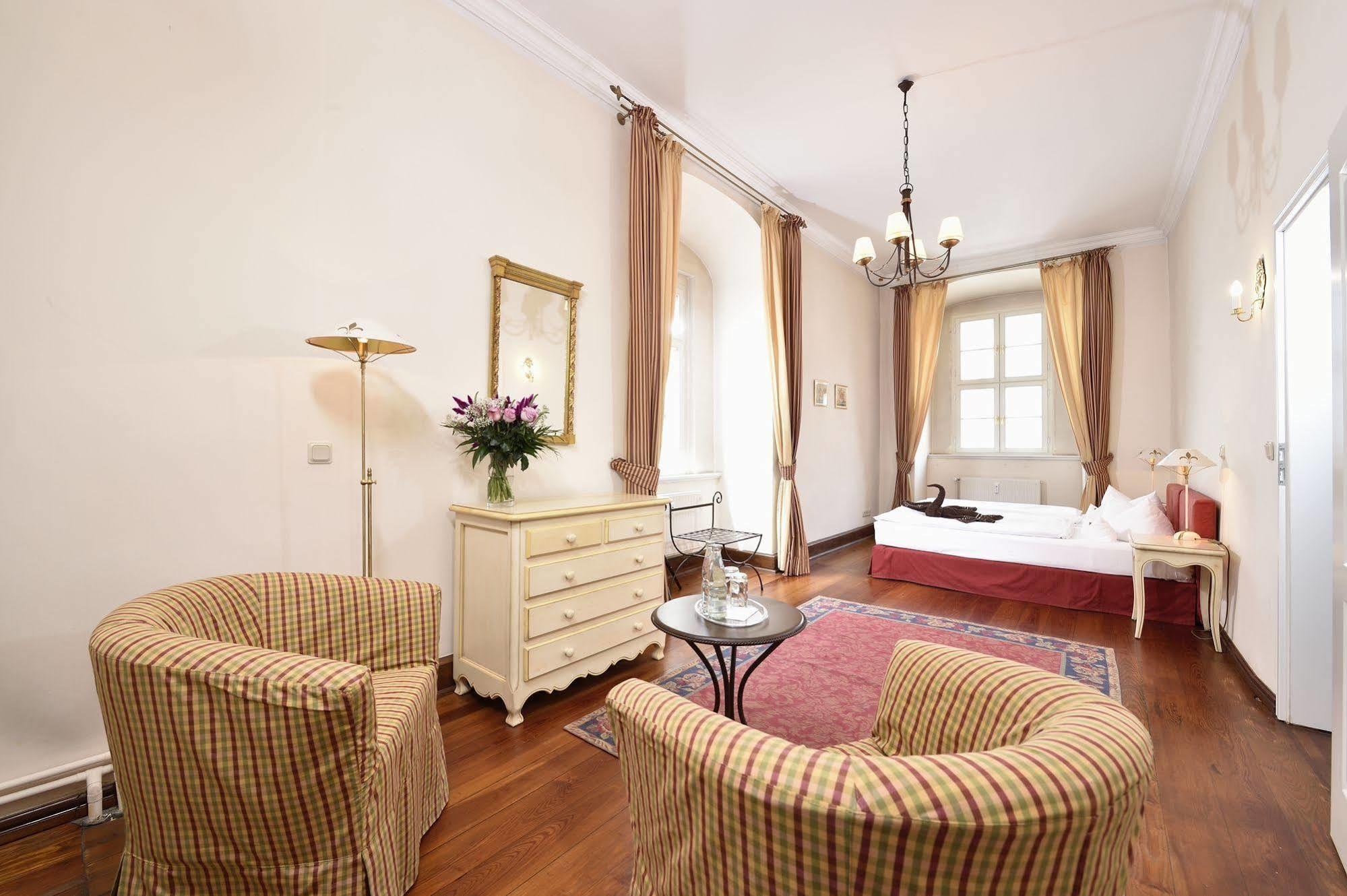 Hotel Graf Von Mansfeld Лутерщад Айзлебен Екстериор снимка