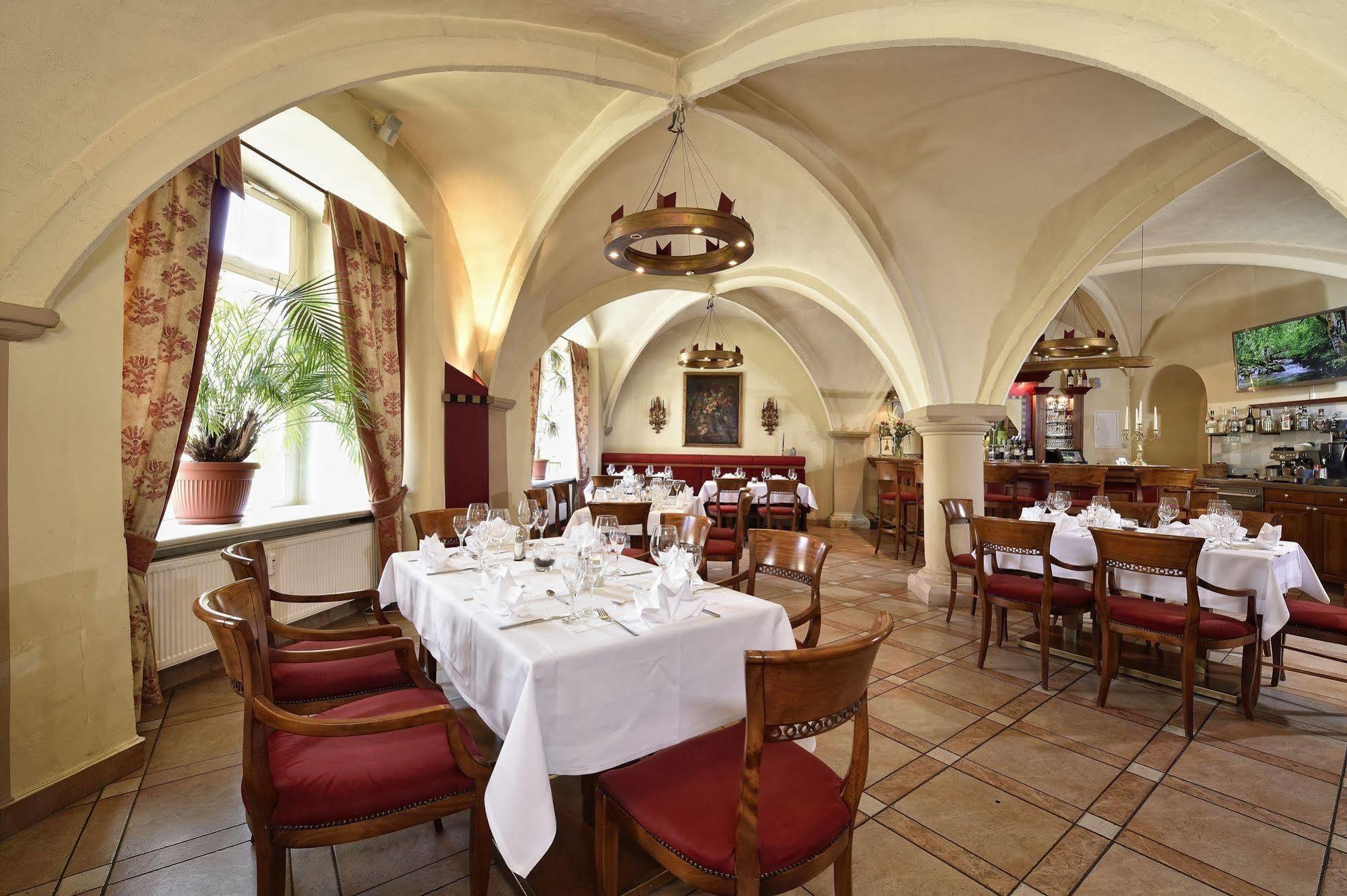 Hotel Graf Von Mansfeld Лутерщад Айзлебен Екстериор снимка